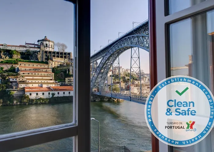 리베이라 시네마 아파트먼트