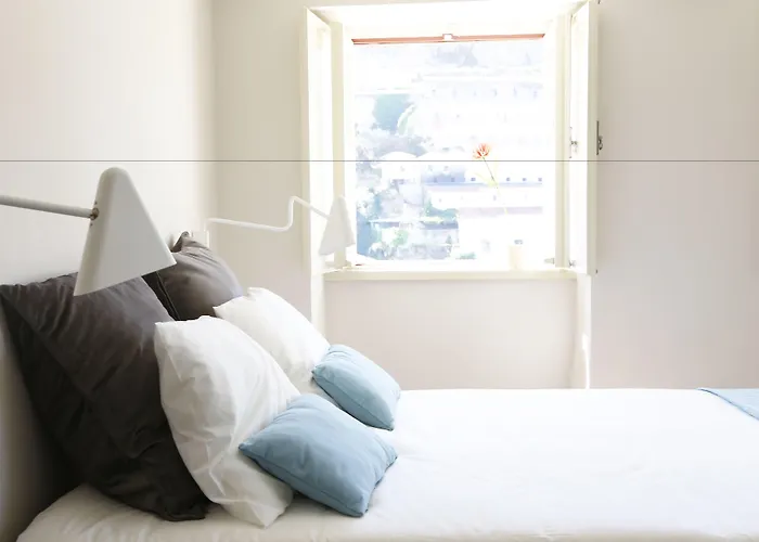 리베이라 시네마 아파트먼트 *