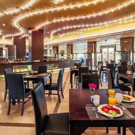 Ribeira Cinema דירה