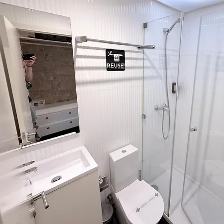 리베이라 시네마 아파트먼트 * 포르투